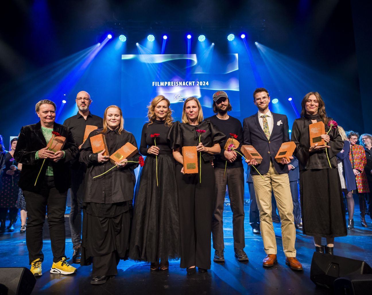 Hrafnhildur Gunnarsdóttir, Reik Möller, Katla Njálsdóttir, Mirja Turestedt, Caroline Ingvarsson, Tom Otte, Eirik Sæter Stordahl, Sylvia Le Fanu
