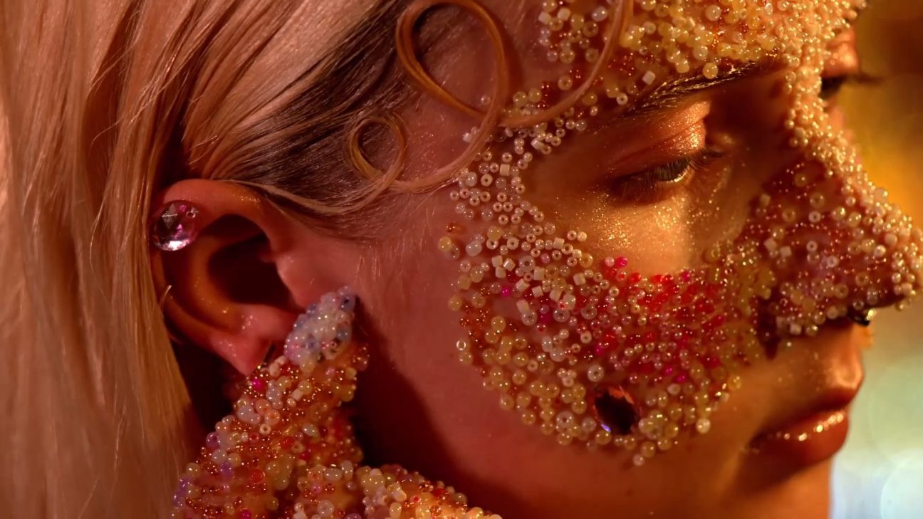 Revolutionem Cognitivam or an Incomplete Lexicon of Your Electromagnetic Body Revolutionem Cognitivam or an Incomplete Lexicon of Your Electromagnetic Body