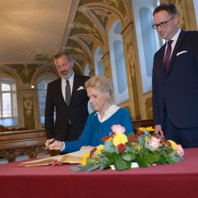 Stadtpräsident Henning Schumann, Liv Ullmann, Bürgermeister Jan Lindenau © Nordische Filmtage Lübeck / Christine Rudolf