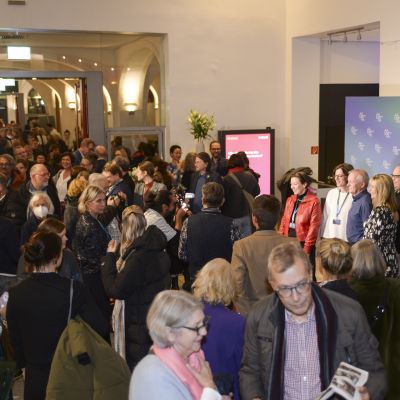 Im Kino-Foyer