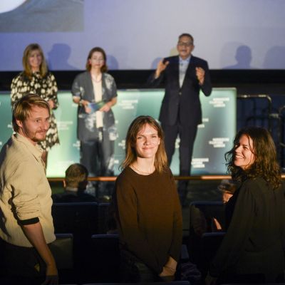 Im Vordergrund: Johannes Magnus Aule, Gabrielė Urbonaitė, Jackie Gillies (Future North Talents)