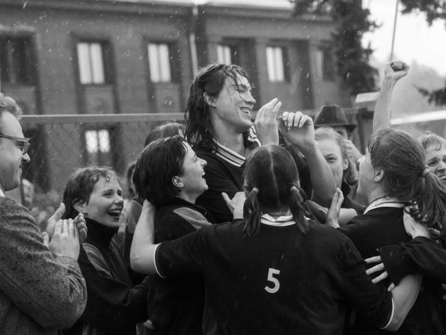 Ulyas Team feiert den Sieg